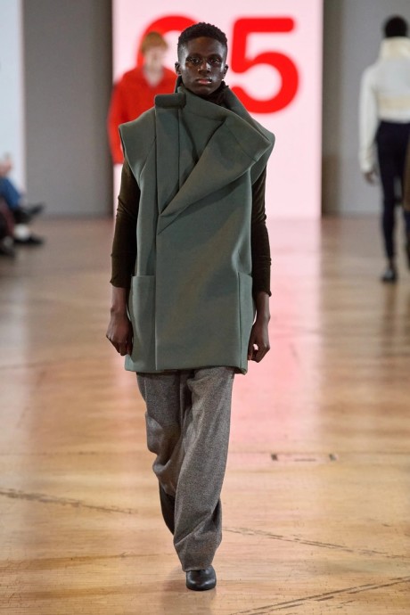 Коллекция Central Saint Martins Fall 2024 Ready-to-Wear Коллекция Central Saint Martins Fall 2024 Ready-to-Wear