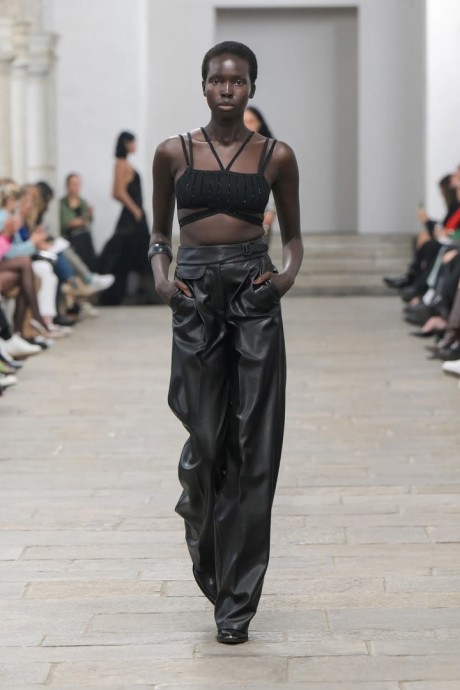 Коллекция Ermanno Scervino Ready-To-Wear Весна-Лето 2023 Коллекция Ermanno Scervino Ready-To-Wear Весна-Лето 2023