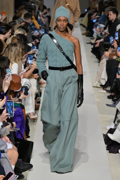 Коллекция Max Mara Ready-To-Wear Осень-Зима 2023
