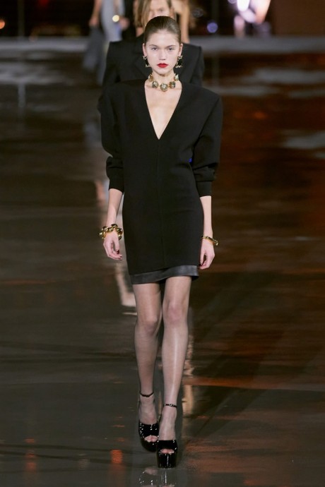 Коллекция Saint Laurent Ready-To-Wear 2022