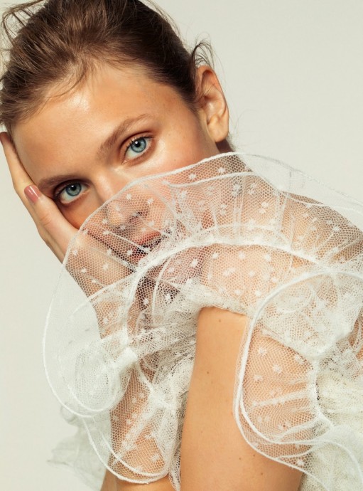 Констанс Яблонски (Constance Jablonski) в фотосессии для журнала Harper's Bazaar UK Констанс Яблонски (Constance Jablonski) в фотосессии для журнала Harper's Bazaar UK