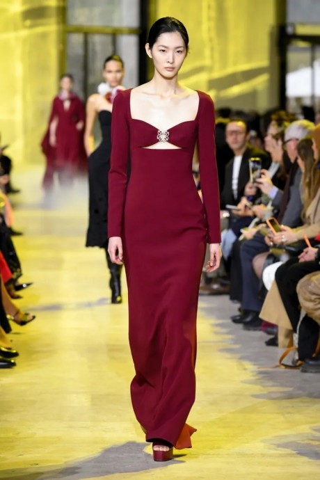 Коллекция Elie Saab Ready-To-Wear Осень-Зима 2023-2024 Коллекция Elie Saab Ready-To-Wear Осень-Зима 2023-2024