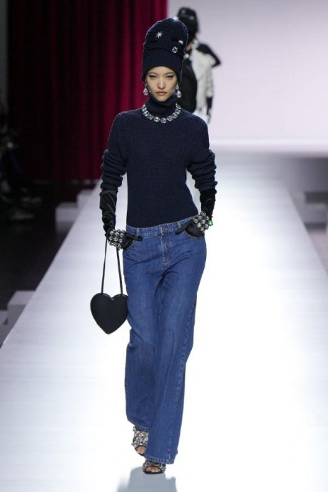 Коллекция Moschino Ready-To-Wear Весна-Лето 2024