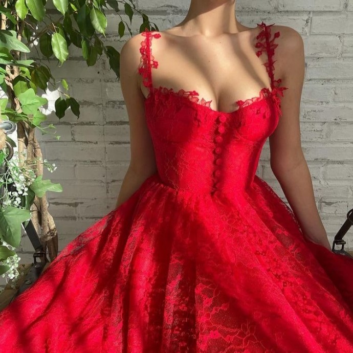Роскошные красные платья