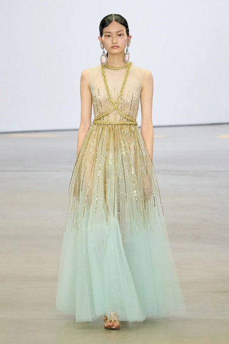 Коллекция Giambattista Valli Ready-To-Wear Весна-Лето 2023 Коллекция Giambattista Valli Ready-To-Wear Весна-Лето 2023