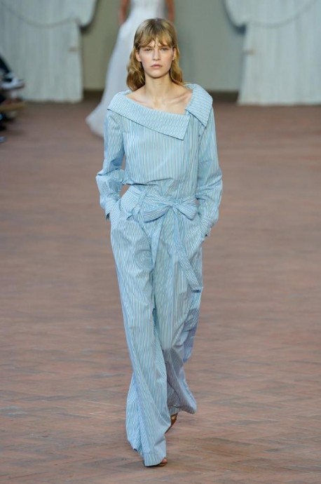 Коллекция Alberta Ferretti Ready-To-Wear Весна-Лето 2024 Коллекция Alberta Ferretti Ready-To-Wear Весна-Лето 2024