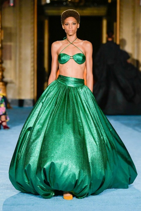 Коллекция Christian Siriano Ready-To-Wear Весна-Лето 2022