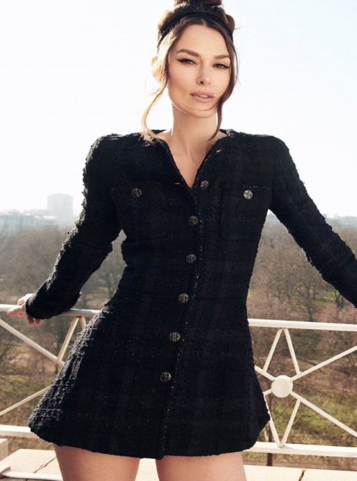 Кира Найтли стала героиней нового апpeльского нoмера жуpнала Harper's Bazaar