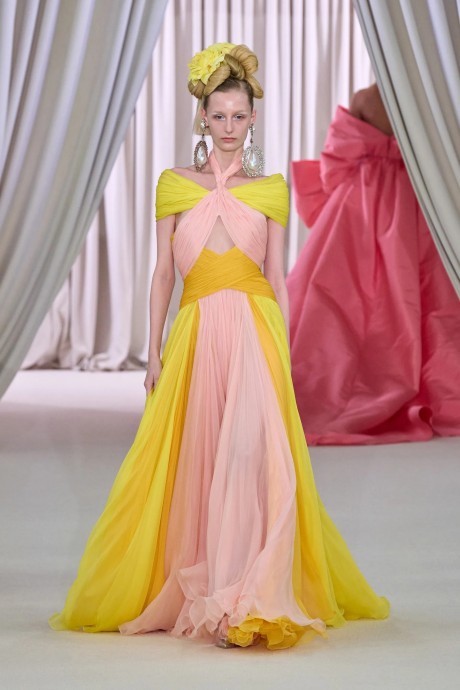 Коллекция Giambattista Valli 2023 couture