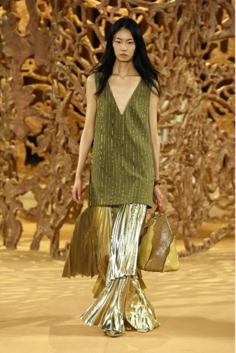 Коллекция Ulla Johnson Ready-To-Wear Fall/Winter 2024 New York Коллекция Ulla Johnson Ready-To-Wear Fall/Winter 2024 New York
