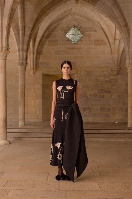 Коллекция Johanna Ortiz Ready-To-Wear Fall/Winter 2024 Paris Коллекция Johanna Ortiz Ready-To-Wear Fall/Winter 2024 Paris