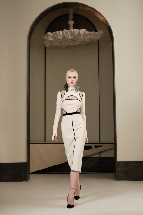 Коллекция Valentin Yudashkin Ready-To-Wear Осень-Зима 2022/2023 Коллекция Valentin Yudashkin Ready-To-Wear Осень-Зима 2022/2023