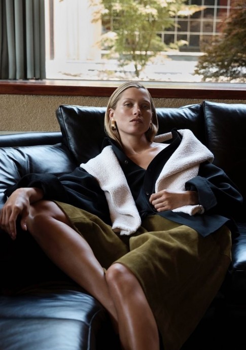 Хана Жирикова (Hana Jirickova) в фотосессии для журнала Vogue Thailand (2024) Хана Жирикова (Hana Jirickova) в фотосессии для журнала Vogue Thailand (2024)