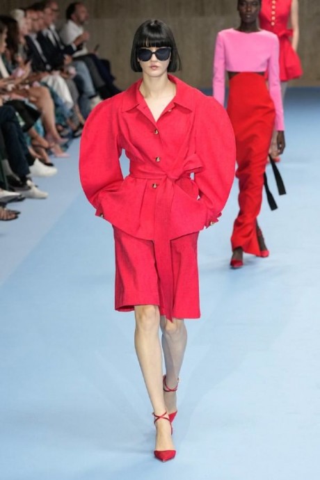 Коллекция Carolina Herrera Ready-To-Wear Весна-Лето 2025 Коллекция Carolina Herrera Ready-To-Wear Весна-Лето 2025