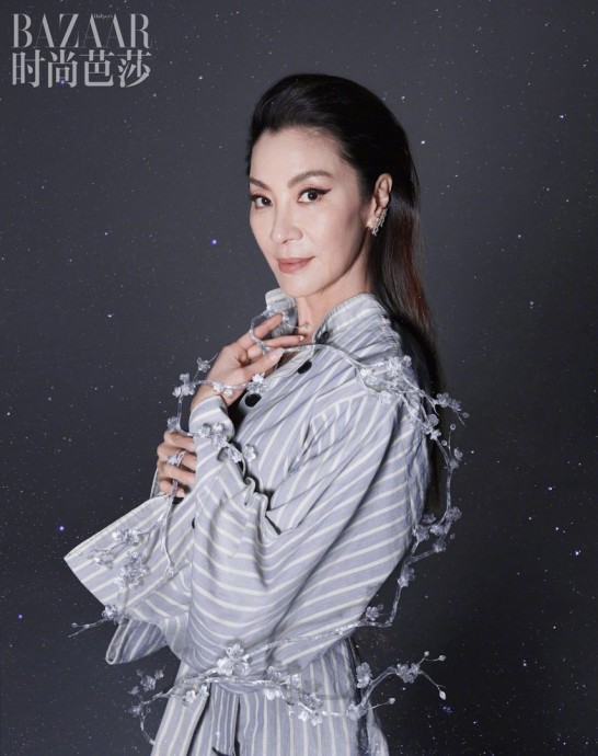 Мишель Йео (Michelle Yeoh) в фотосессии для журнала Harper’s Bazaar China (2023) Мишель Йео (Michelle Yeoh) в фотосессии для журнала Harper’s Bazaar China (2023)
