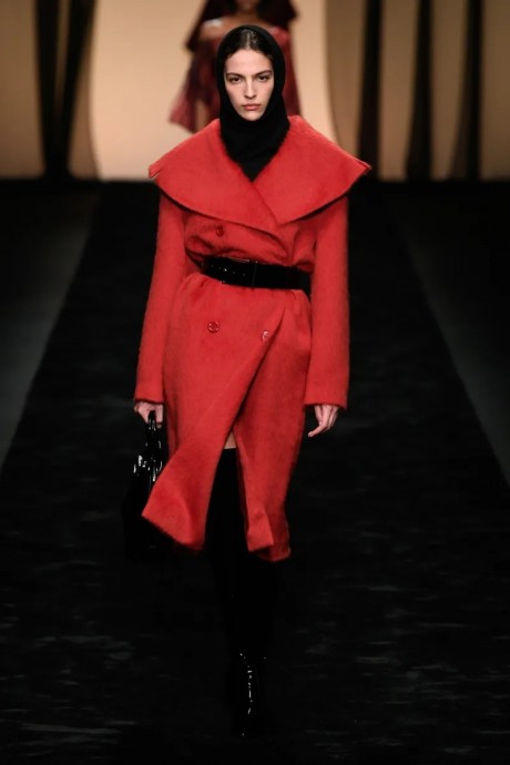 Коллекция Alberta Ferretti Ready-To-Wear Осень-Зима 2023 Коллекция Alberta Ferretti Ready-To-Wear Осень-Зима 2023