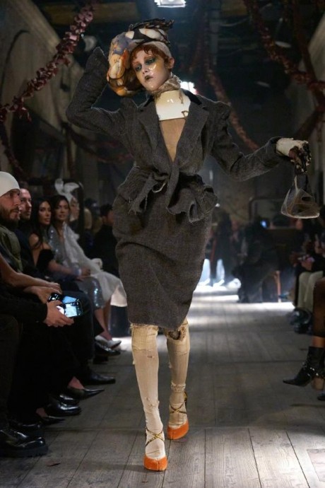 Коллекция Maison Margiela Haute Couture Весна-Лето 2024 Коллекция Maison Margiela Haute Couture Весна-Лето 2024