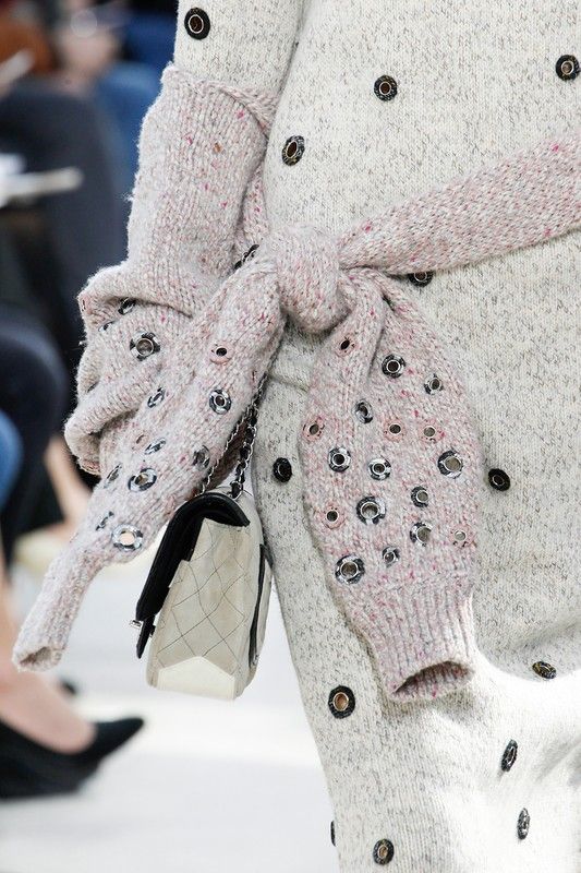 Модели коллекции Chanel, fw 2017