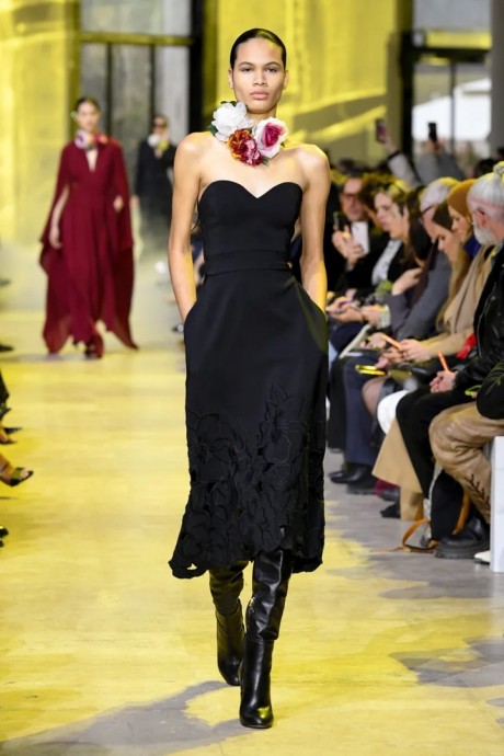 Коллекция Elie Saab Ready-To-Wear Осень-Зима 2023-2024 Коллекция Elie Saab Ready-To-Wear Осень-Зима 2023-2024