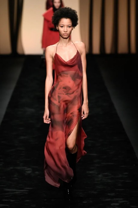 Коллекция Alberta Ferretti Ready-To-Wear Осень-Зима 2023 Коллекция Alberta Ferretti Ready-To-Wear Осень-Зима 2023