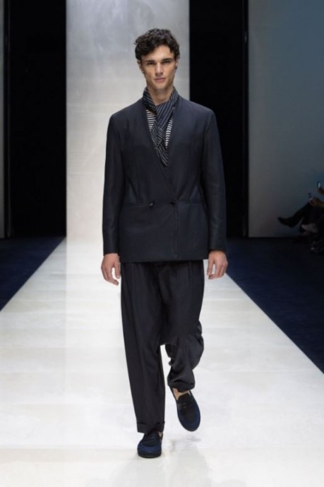 GIORGIO ARMANI Весна/Лето 2025 MENSWEAR