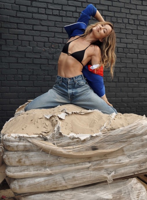 Оливия Уайлд (Olivia Wilde) в фотосессии для журнала ELLE US (2022) Оливия Уайлд (Olivia Wilde) в фотосессии для журнала ELLE US (2022)