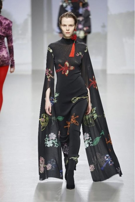 Коллекция Vivienne Tam Ready-To-Wear Fall/Winter 2024 Paris Коллекция Vivienne Tam Ready-To-Wear Fall/Winter 2024 Paris