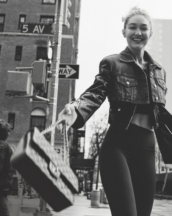 Джиджи Хадид (Gigi Hadid) в фотосессии для журнала Vogue (2025) Джиджи Хадид (Gigi Hadid) в фотосессии для журнала Vogue (2025)