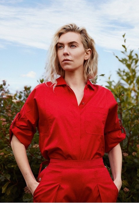 Ванесса Кирби (Vanessa Kirby) в фотосессии для журнала Harper's Bazaar UK