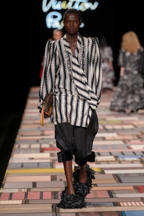 Коллекция Louis Vuitton Ready-To-Wear Весна-Лето 2025 Коллекция Louis Vuitton Ready-To-Wear Весна-Лето 2025