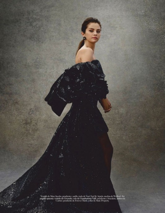 Селена Гомес (Selena Gomez) в фотосессии для журнала Vogue Mexico Селена Гомес (Selena Gomez) в фотосессии для журнала Vogue Mexico