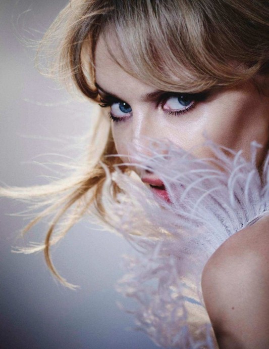 Кайли Миноуг (Kylie Minogue) в фотосессии для журнала Vogue Spain Кайли Миноуг (Kylie Minogue) в фотосессии для журнала Vogue Spain