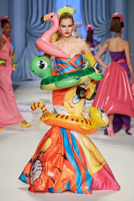 Коллекция Moschino Ready-To-Wear Весна-Лето 2023