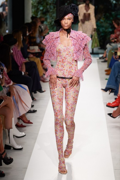 Коллекция Philosophy di Lorenzo Serafini Ready-To-Wear Весна-Лето 2022 Коллекция Philosophy di Lorenzo Serafini Ready-To-Wear Весна-Лето 2022