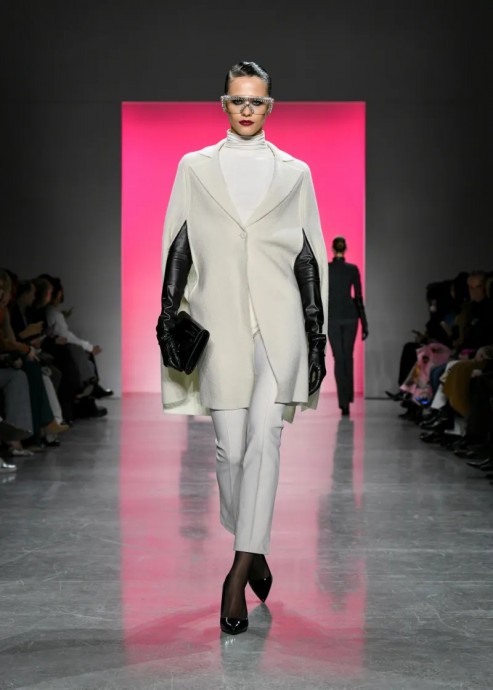 Коллекция Chiara Boni La Petite Robe Ready-To-Wear Осень-Зима 2023