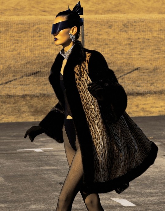 Лина Чжан (Lina Zhang) в фотосессии для журнала Marie Claire China (2025)