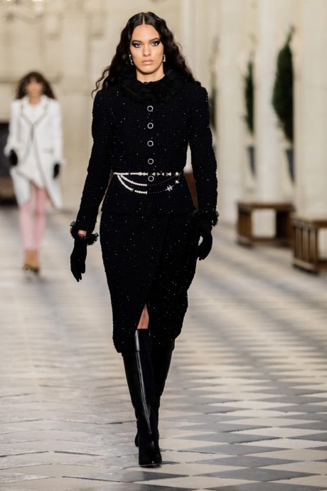 Коллекция Chanel Pre-Fall Осень-Зима 2021/2022