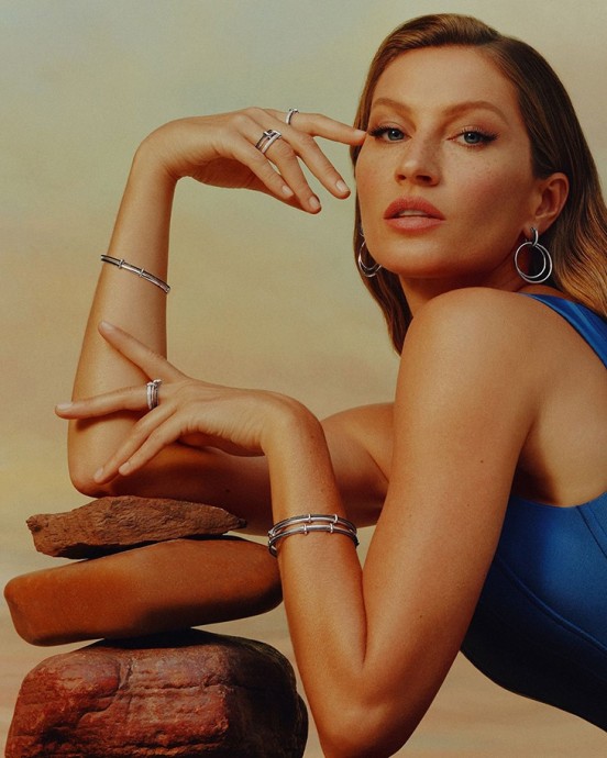 Gisele Bündchen в фотосессии для Vivara Mother’s Day 2021 Collection