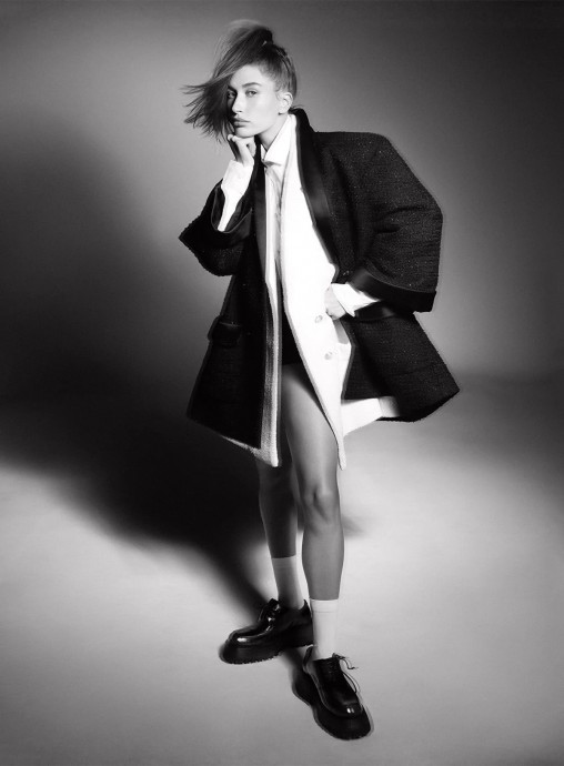 Хейли Бибер (Hailey Bieber) в фотосессии для журнала Vogue France Хейли Бибер (Hailey Bieber) в фотосессии для журнала Vogue France