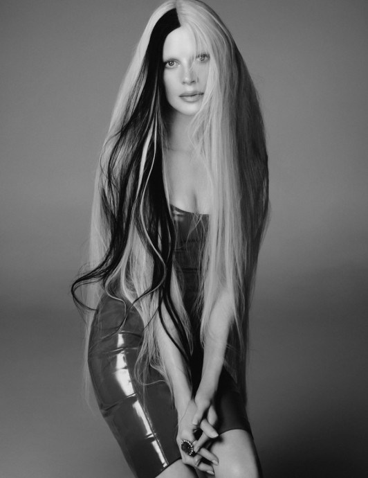 Кристен МакМенами (Kristen McMenamy) в фотосессии для журнала British Vogue Кристен МакМенами (Kristen McMenamy) в фотосессии для журнала British Vogue