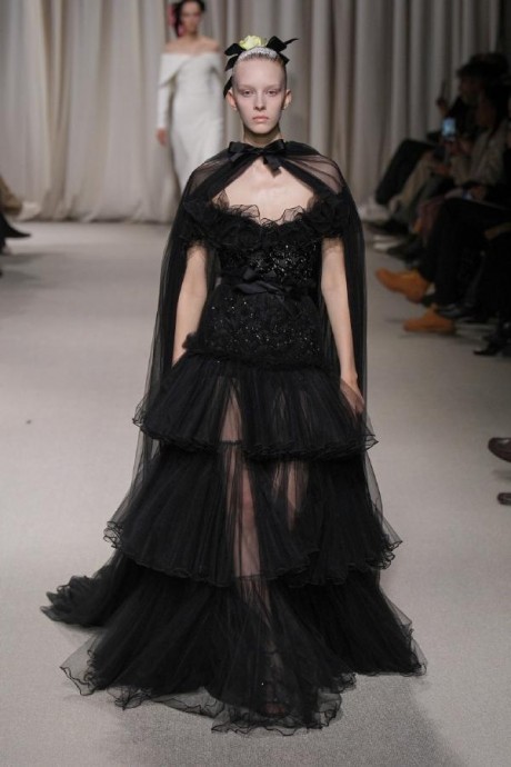 Коллекция Giambattista Valli Haute Couture Весна-Лето 2024 Коллекция Giambattista Valli Haute Couture Весна-Лето 2024