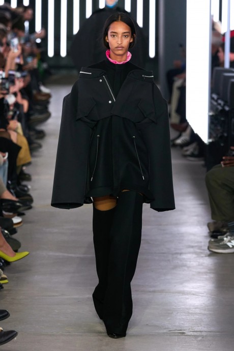 Обзор коллекции Sacai Fall 2024 Ready-to-Wear