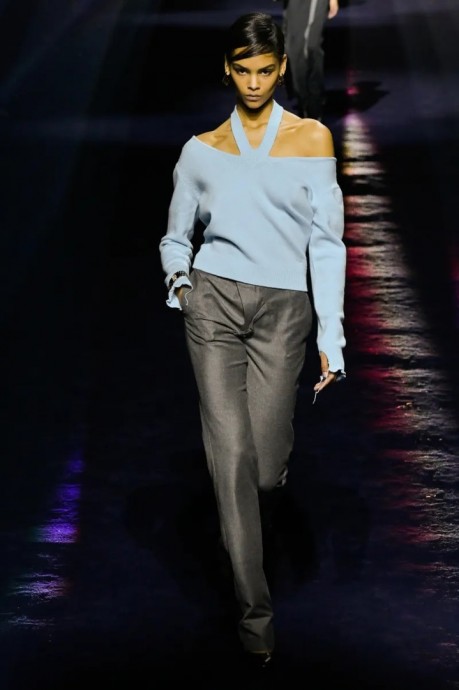 Коллекция Fendi Ready-To-Wear Осень-Зима 2023