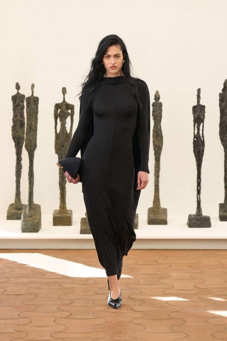 Коллекция Jacquemus Ready-To-Wear Весна-Лето 2024