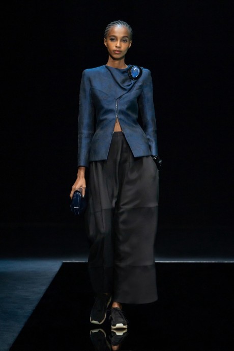 Коллекция Giorgio Armani Ready-To-Wear Осень-Зима 2021/2022