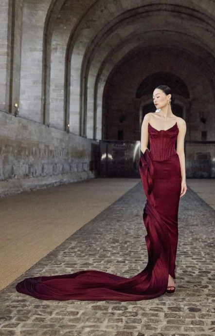 Коллекция Gaurav Gupta Haute Couture Осень-Зима 2024-2025 Коллекция Gaurav Gupta Haute Couture Осень-Зима 2024-2025
