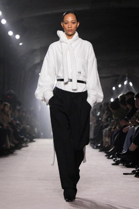 Коллекция Victoria Beckham Ready-To-Wear Осень-Зима 2025-2026 Коллекция Victoria Beckham Ready-To-Wear Осень-Зима 2025-2026