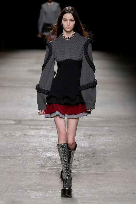 Коллекция Ports 1961 Ready-To-Wear Осень-Зима 2022/2023 Коллекция Ports 1961 Ready-To-Wear Осень-Зима 2022/2023
