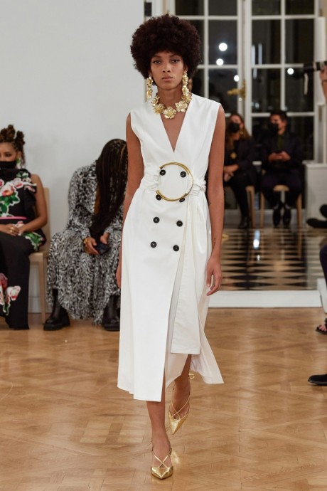 Коллекция Carolina Herrera Ready-To-Wear Весна-Лето 2022 Коллекция Carolina Herrera Ready-To-Wear Весна-Лето 2022