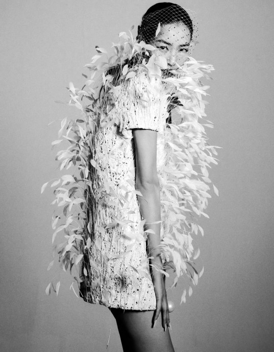 Модель Liu Wen в объективе фотографа Trunk Xu для ELLE Китай за март 2025 Модель Liu Wen в объективе фотографа Trunk Xu для ELLE Китай за март 2025